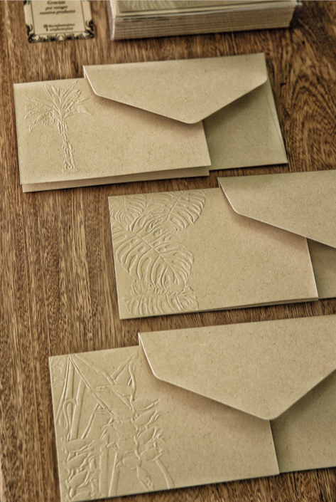 Tarjetas con repuje