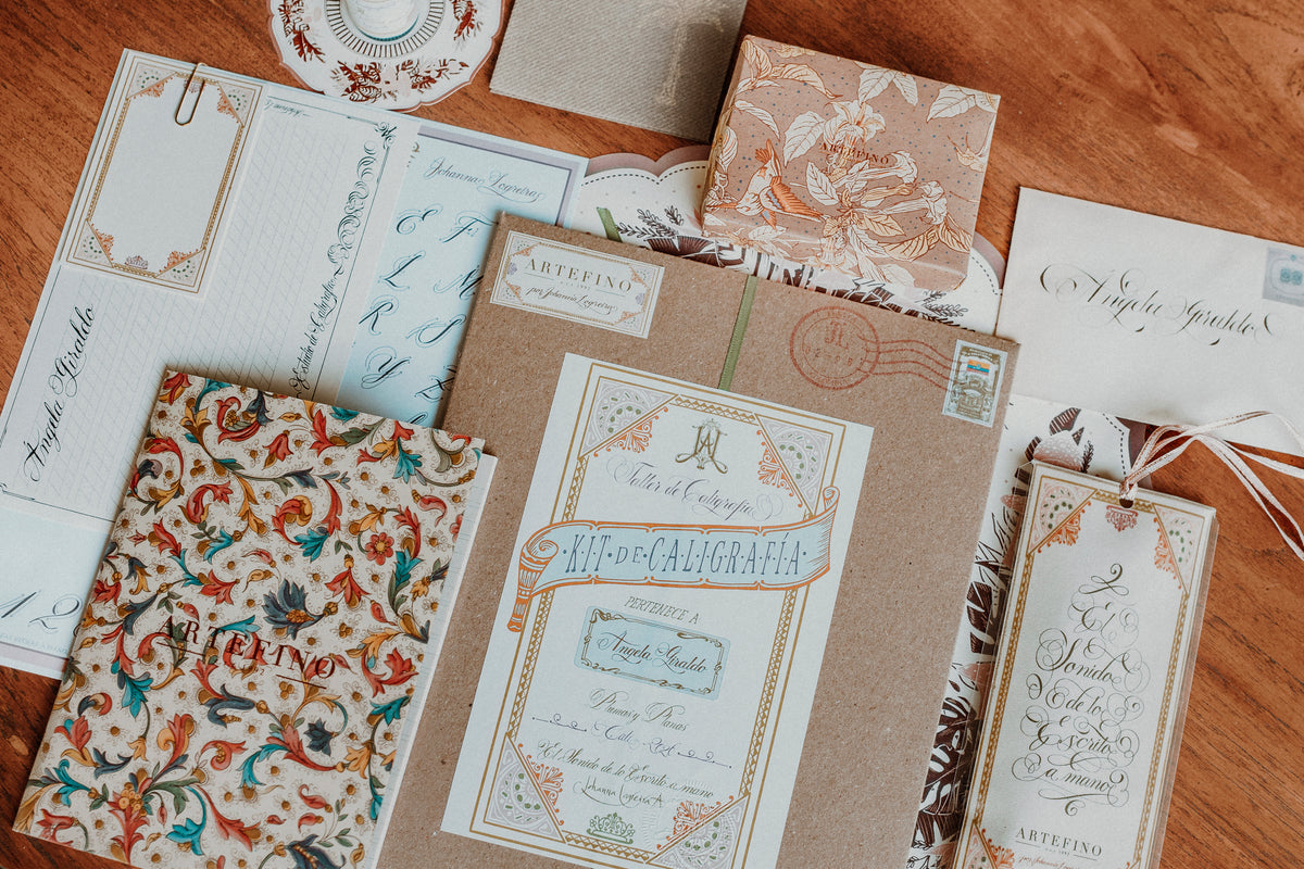 Kit de Caligrafia por Johanna Logreira