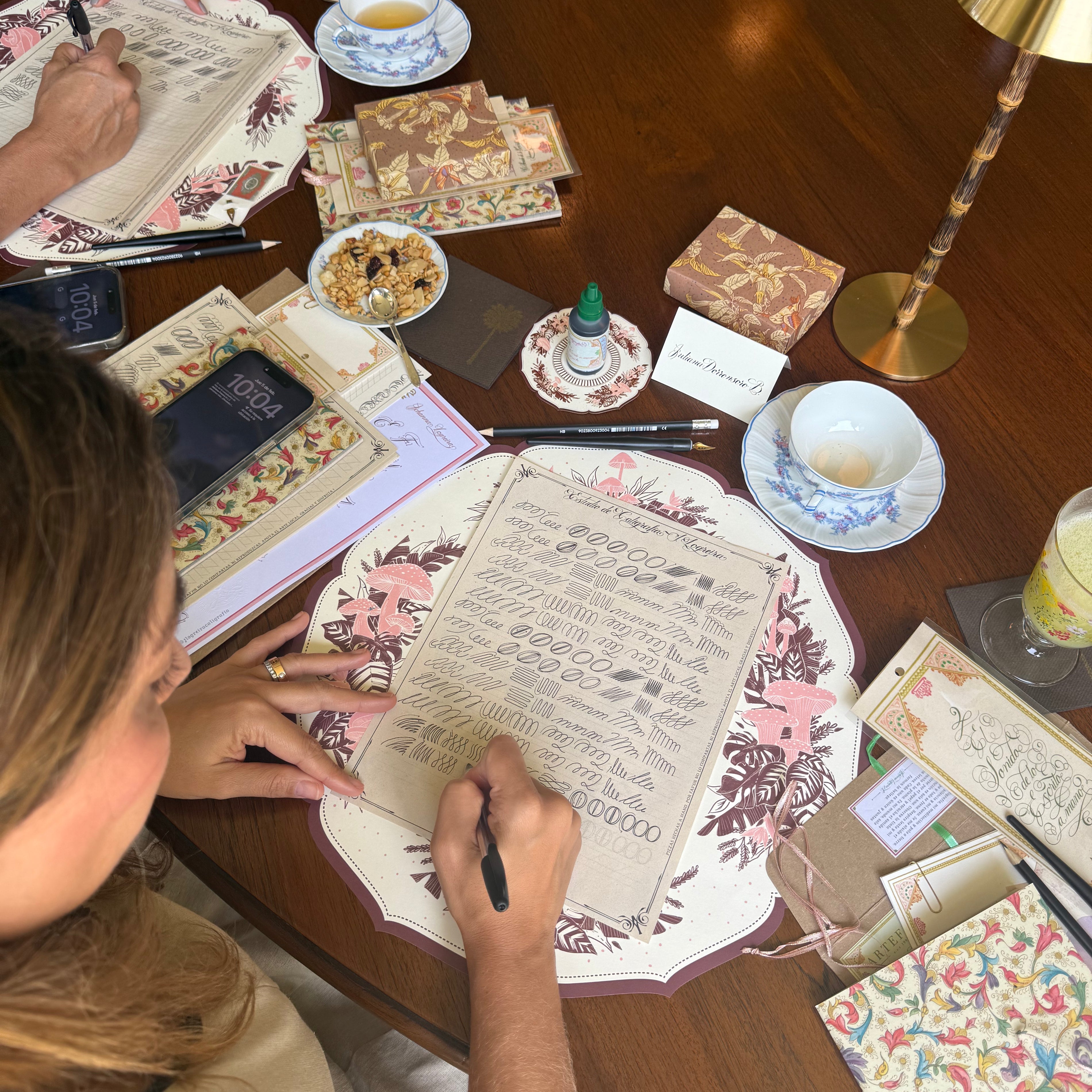 Kit de Caligrafia por Johanna Logreira